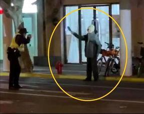 吃瓜群众拆弹事件,一场惊心动魄的生死较量